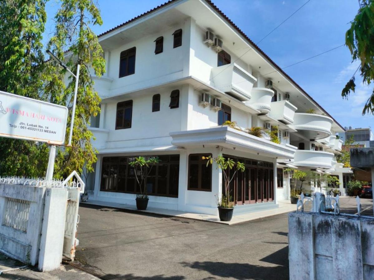 Wisma Hari Kota メダン エクステリア 写真